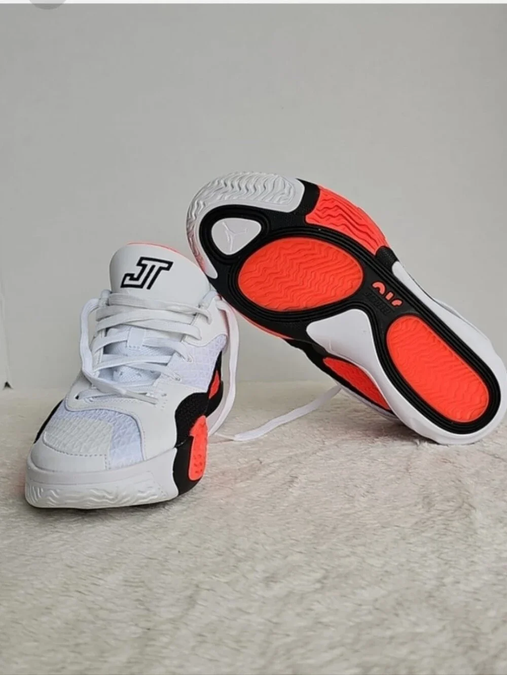 NWOB Jordan Tatum 2 Basketball Shoes White Black Red Men's Size 8.5 FJ6457-106